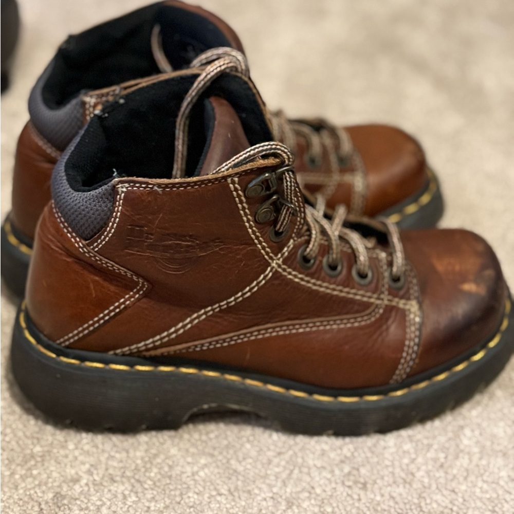 Dr. Docs Martens Doc 8A07 Mens Lace Up Air Wair Punk Grunge Soft Toe
Boots US 6